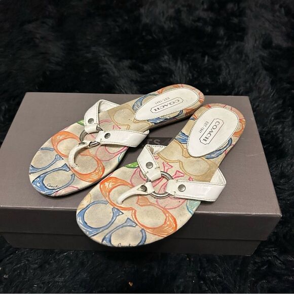 COACH white sandals flip flops shoes women’s 6.5 - Picture 2 of 6